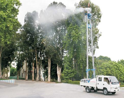 FH-15型遙控升降高射程森防風(fēng)送噴霧機(jī)車(chē)