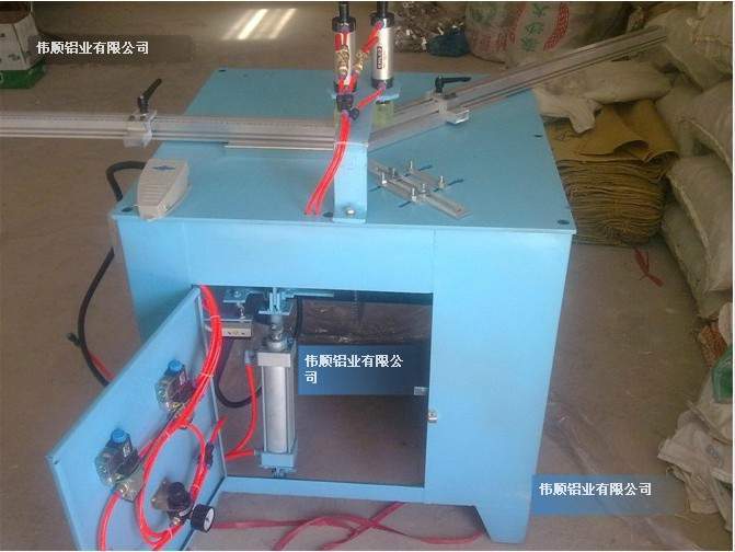 晶剛門全自動切割機